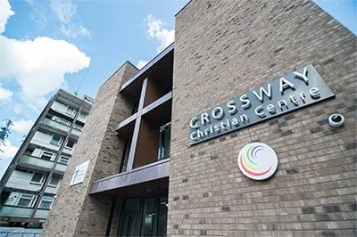 Crossway基督教中心用MG不朽情缘官网将人们聚集在一起